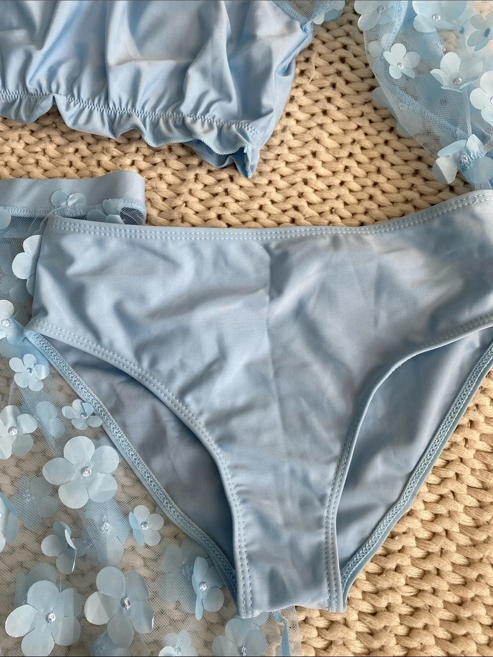 N/A light blue